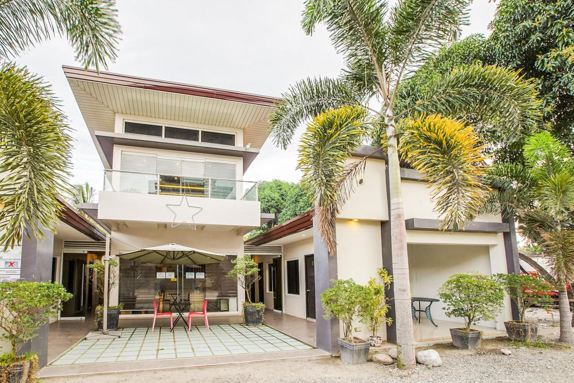 Oyo 489 Casa Mia Hotel Suites General Santos City Exterior photo