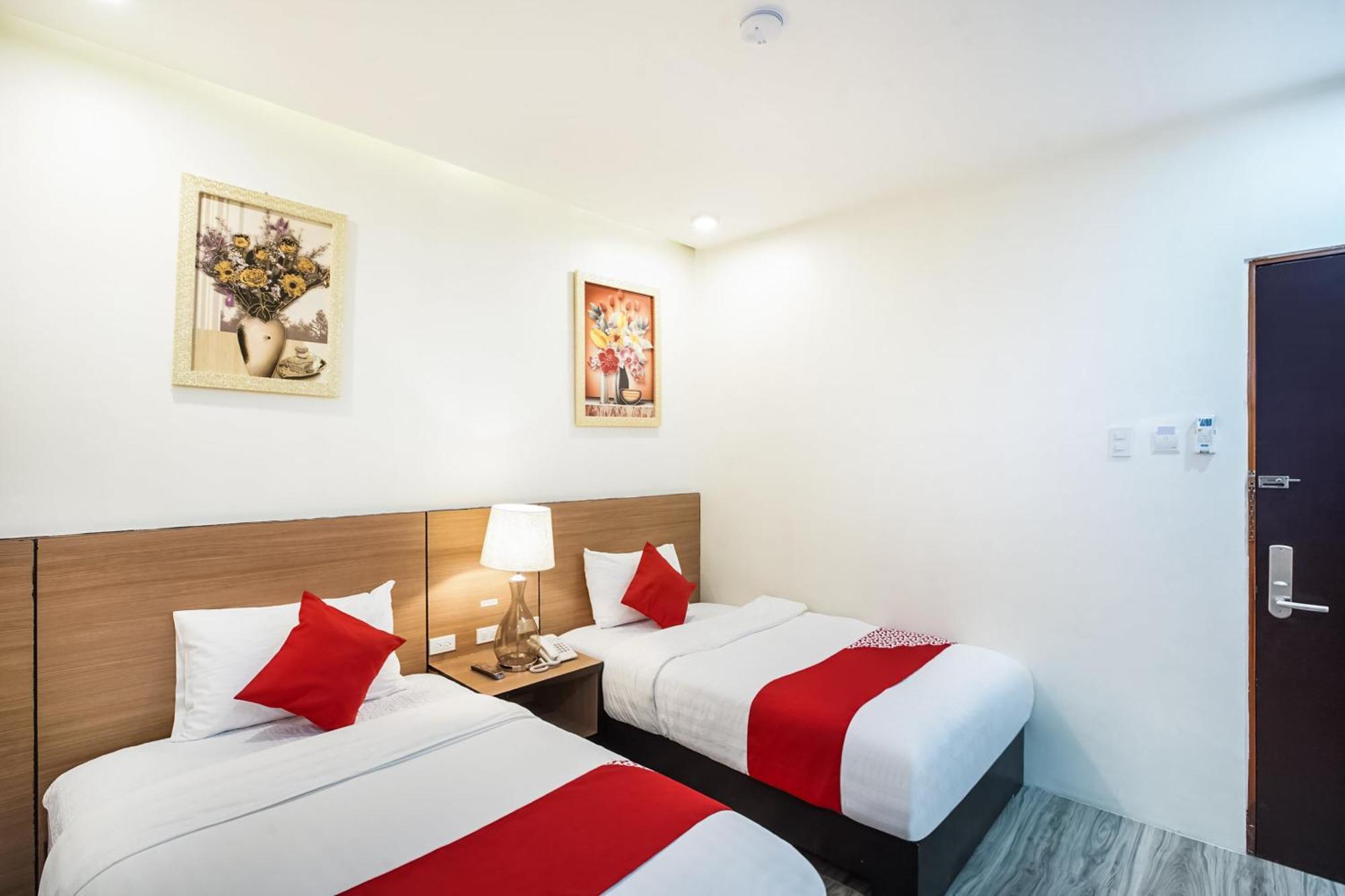 Oyo 489 Casa Mia Hotel Suites General Santos City Exterior photo